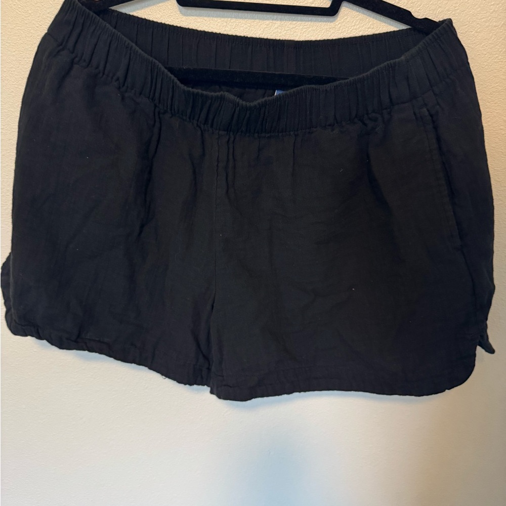 Old Navy Black Women's linen Shorts great condition size large